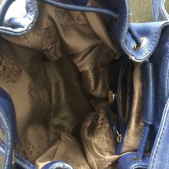 Vince Camuto cobalt blue leather medium bucket bag EUC - Picture 3 of 4